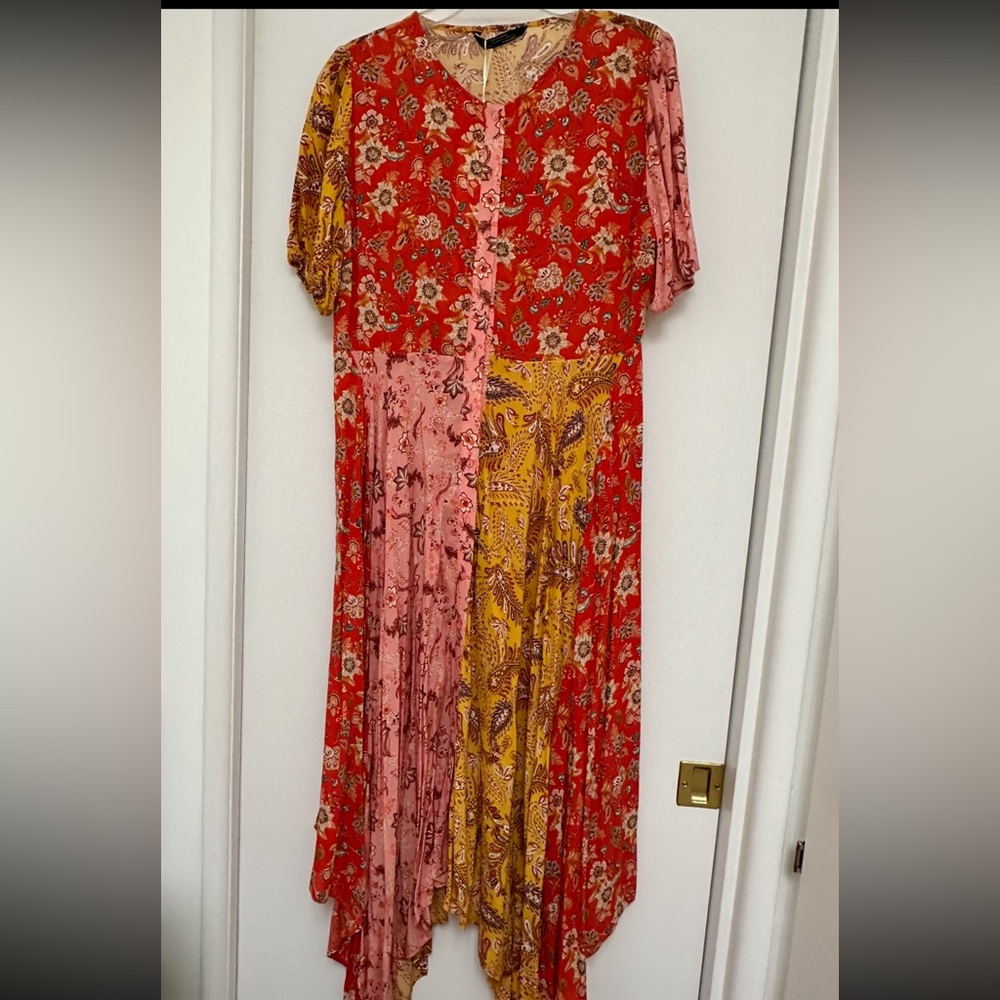 Zara mulit colored patchwork style dress. Scalloped hem. Size XL. NWT.